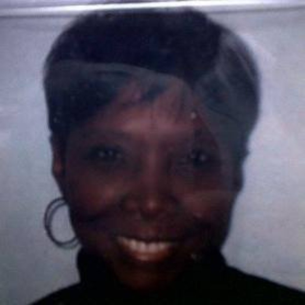 Meet your Posher, Yvette